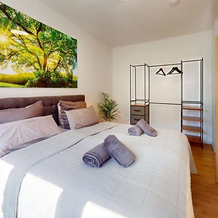 Sweethome - Luxus Apartment Auf 2 Etagen Maagdenburg Buitenkant foto